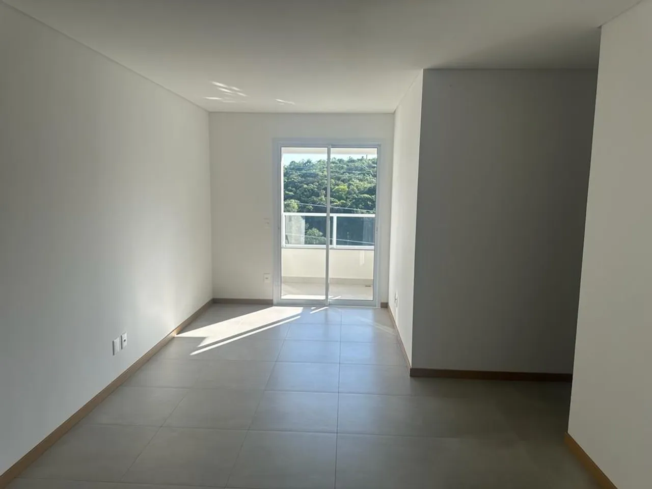 Cobertura nova no bairro Boa Vista, 1km do centro de Joinville.