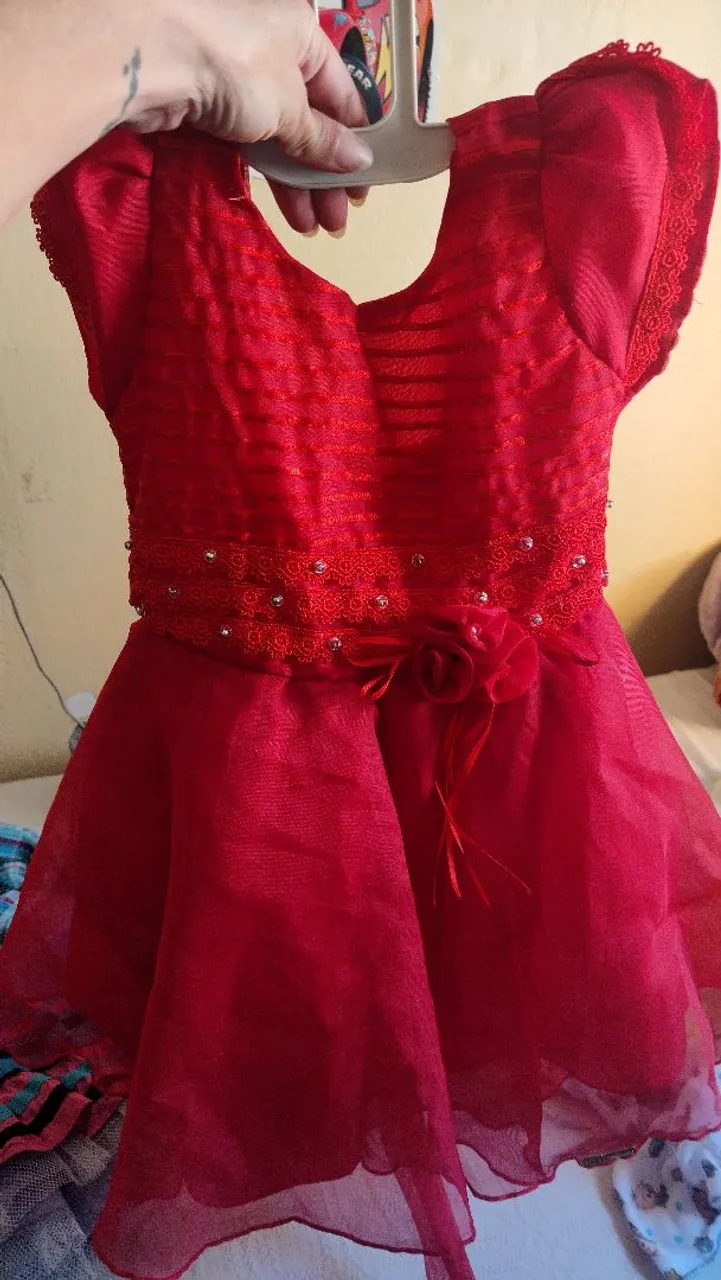 Vestido Vermelho Infantil Elegante