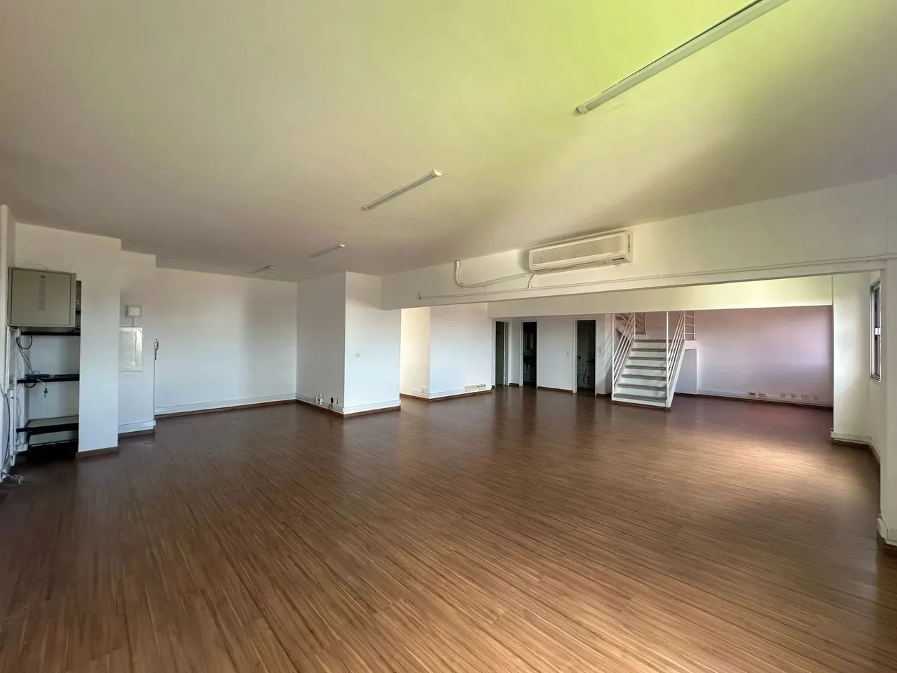 Sala comercial de 280m² em bairro de Fátima - Serra - ES
