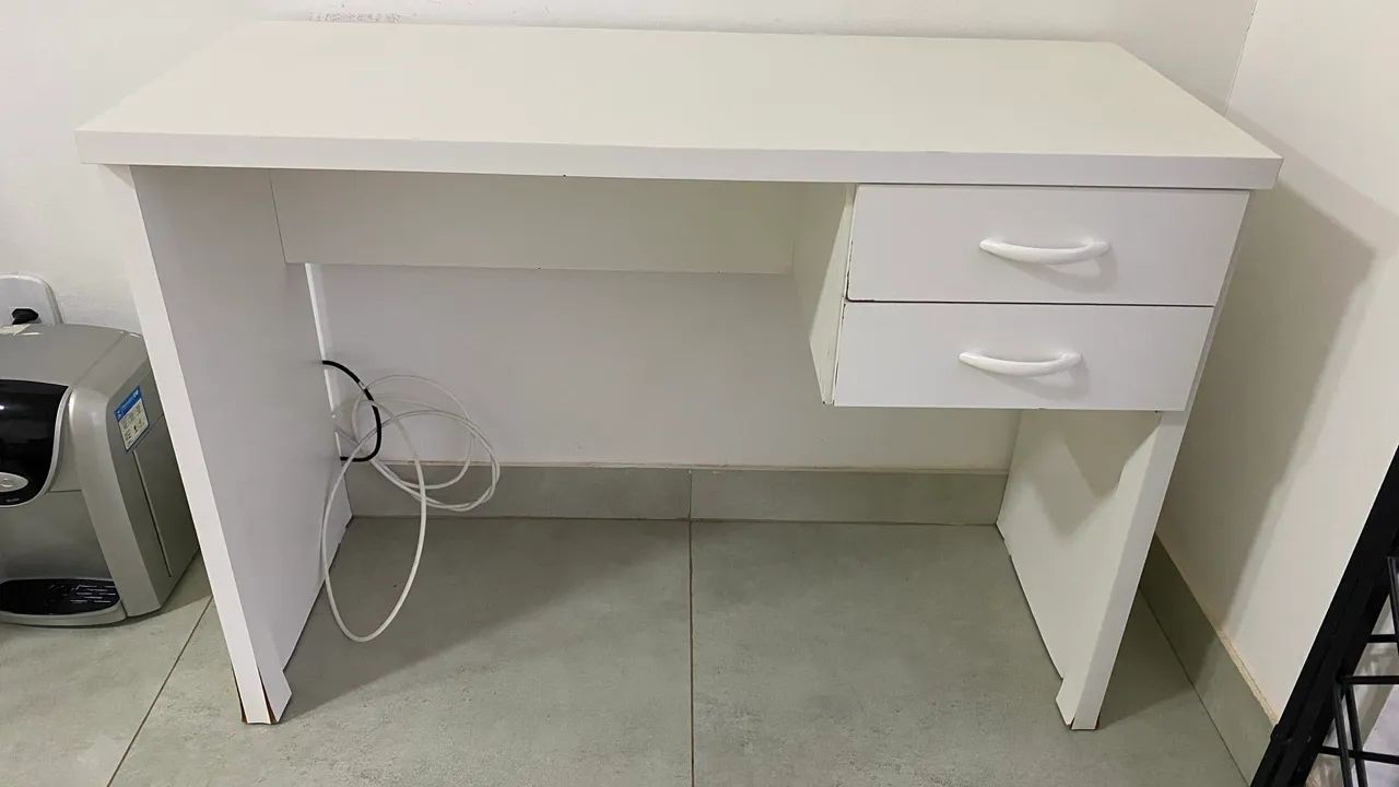 MESA DE ESCRITÓRIO OU ESCRIVANINHA PARA ESTUDOS (PREÇO PARA VENDER LOGO!)64840834555266121