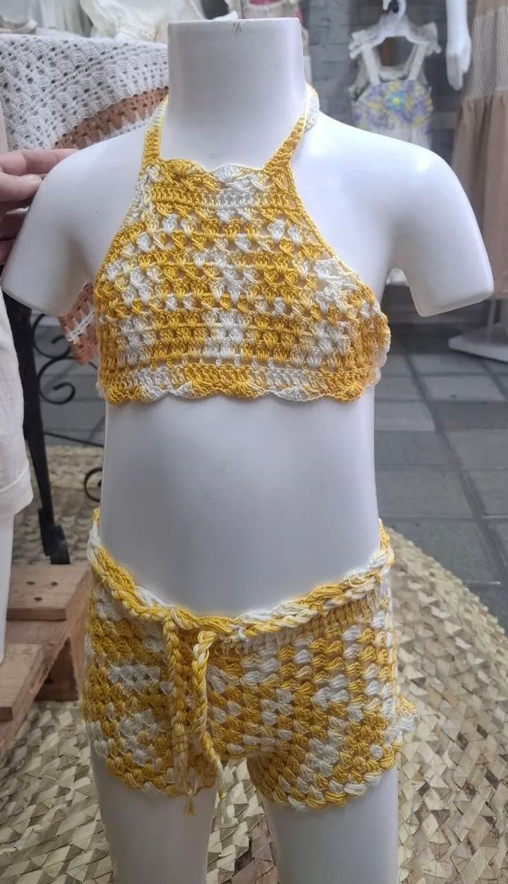 Roupas em crochê para criança