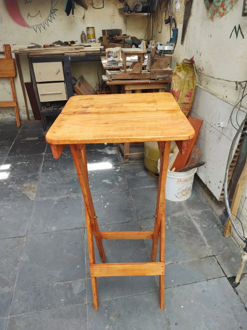 MESA BISTRÔ COM 2 BANQUETAS COM ENCOSTO