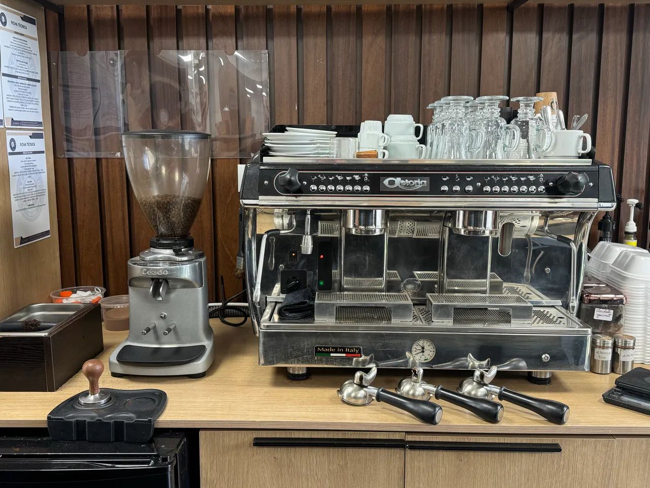 Máquina de café Astoria 