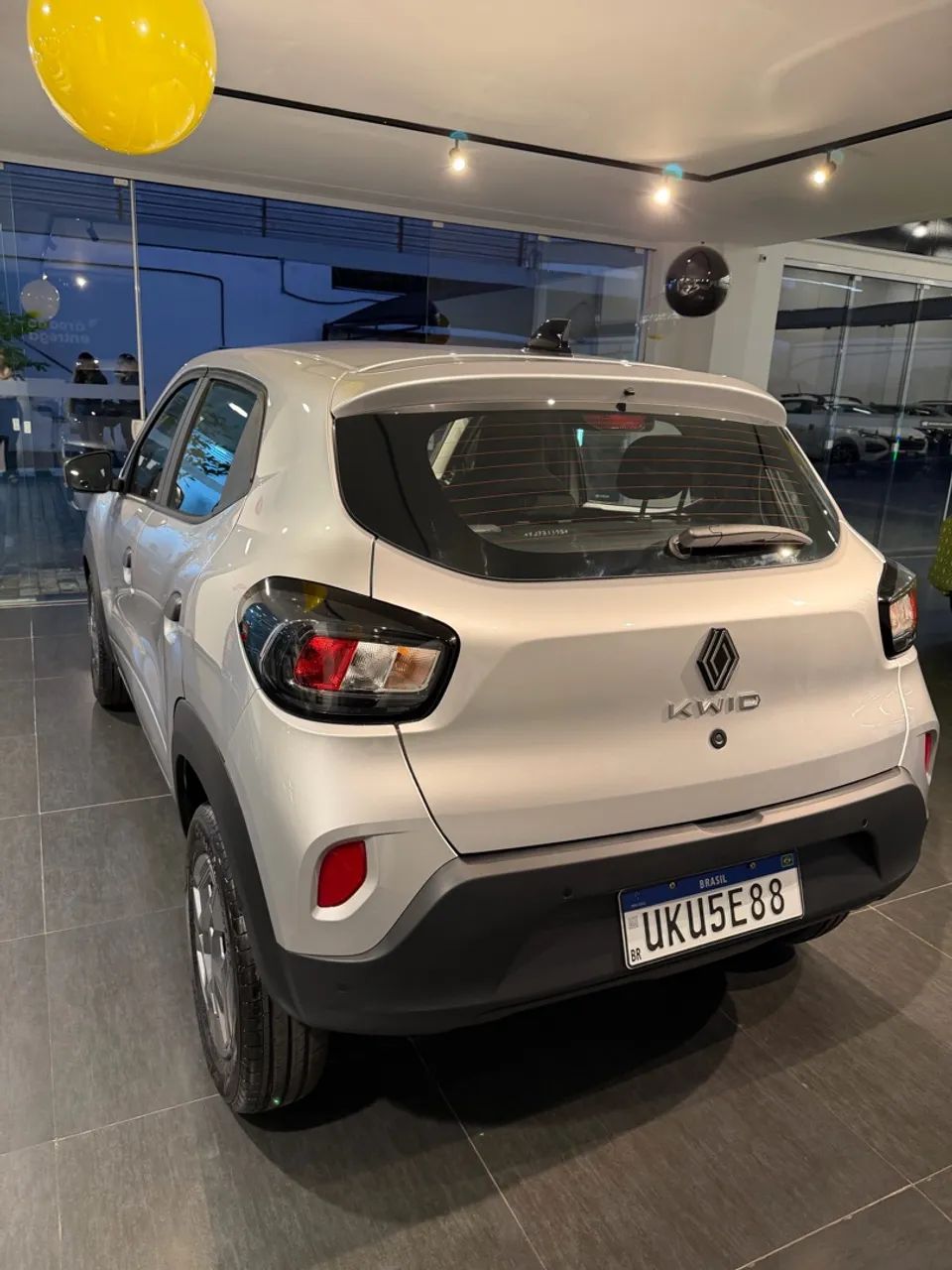 Renault Kwid Evolution 1.0 Flex 12V 4P Mec. 2027 - Foto 4