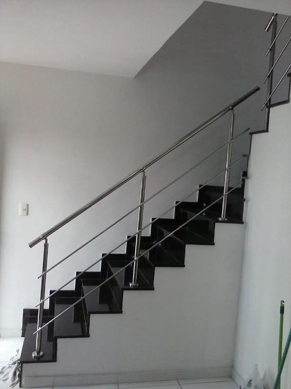 Guarda corpo em aço inox com 3 paralelas - Foto 4