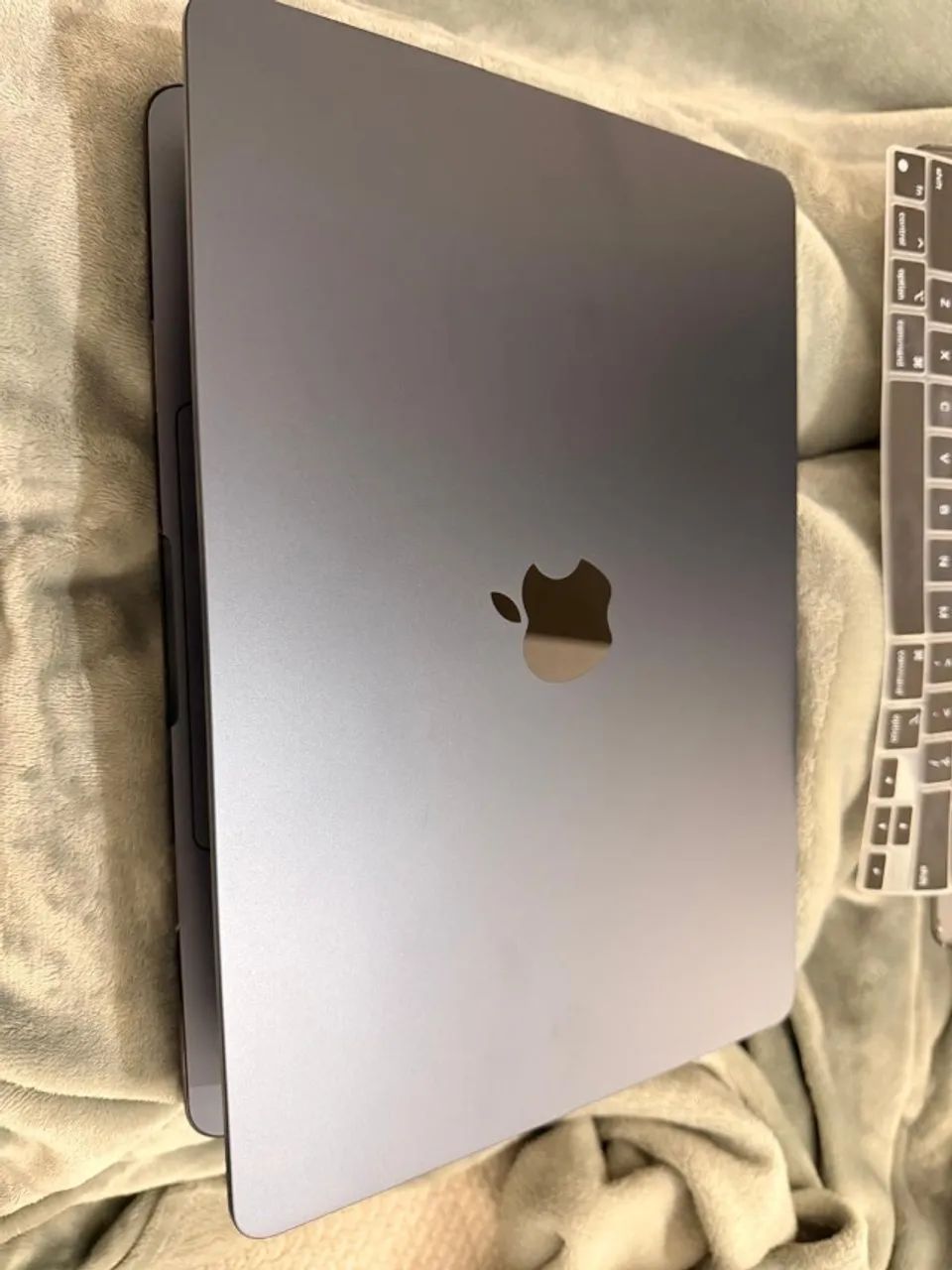 Apple MacBook Air 13-inch Midnight 13
