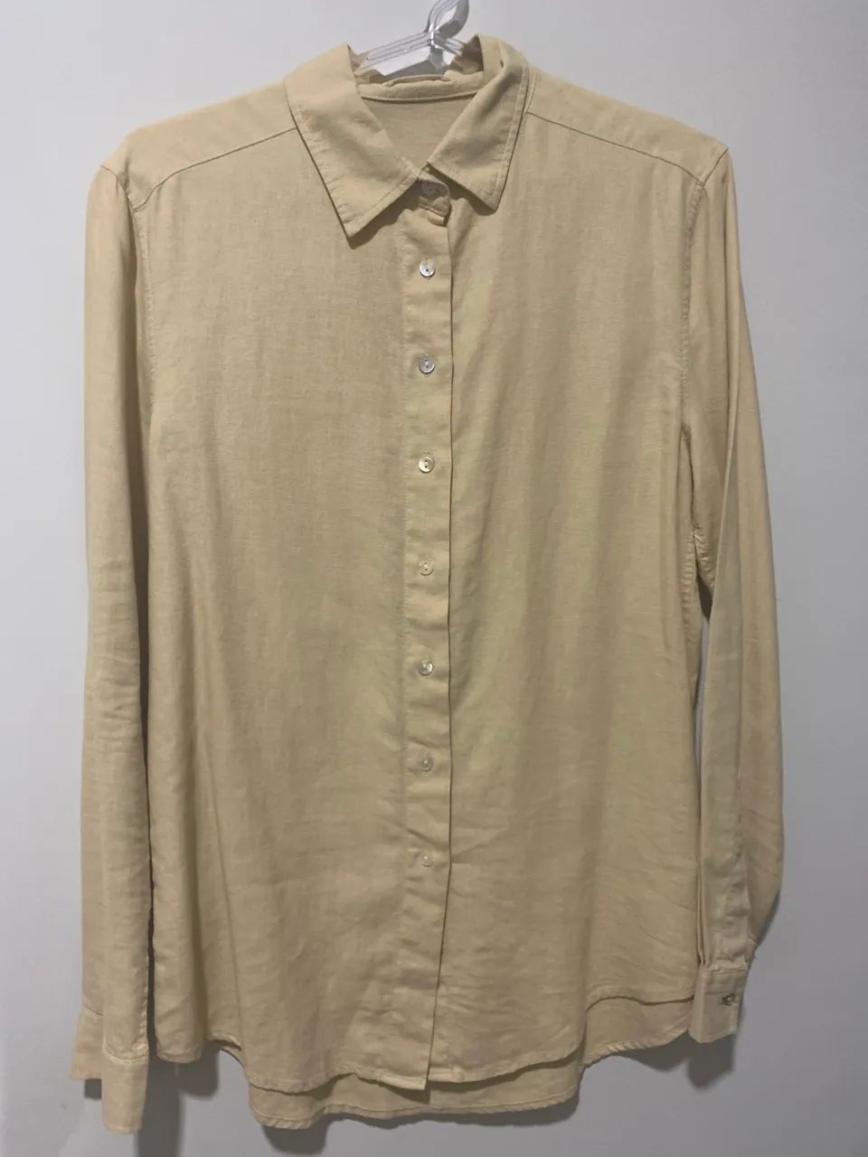 Camiseta Social Feminina Bege  - Foto 3
