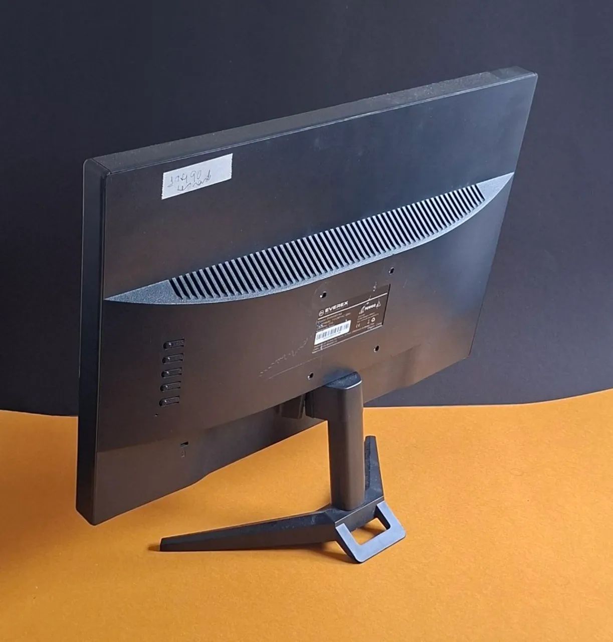 Monitor Everex 19" LED HD - Foto 2