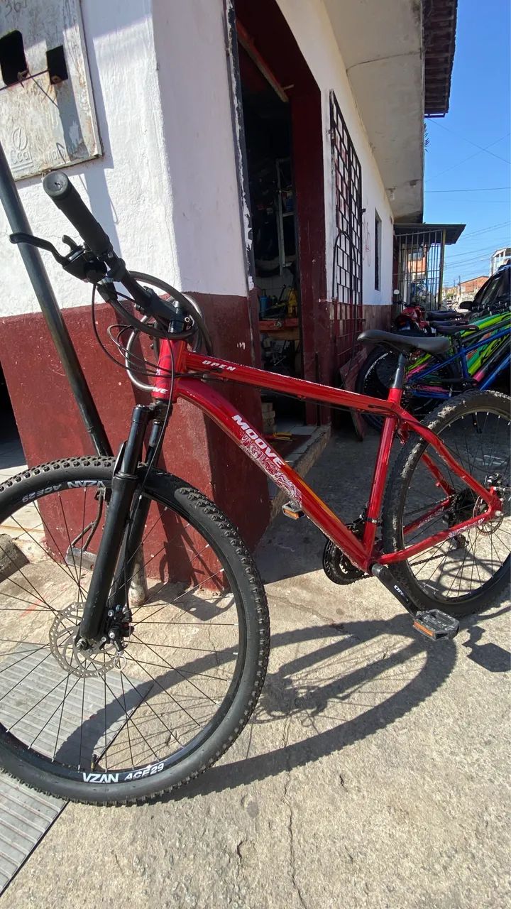 Bicicleta aro 29. 21V vermelha  - Foto 4