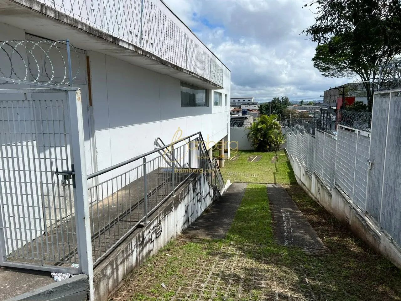Imóvel comercial de esquina | 653 m² úteis | 12 vagas. - Foto 5