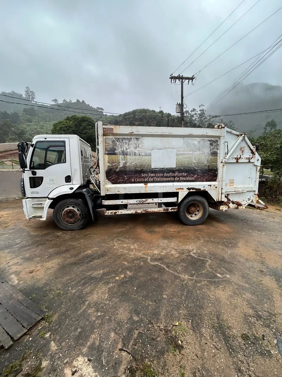 Ford cargo 1519 2013 - Foto 3