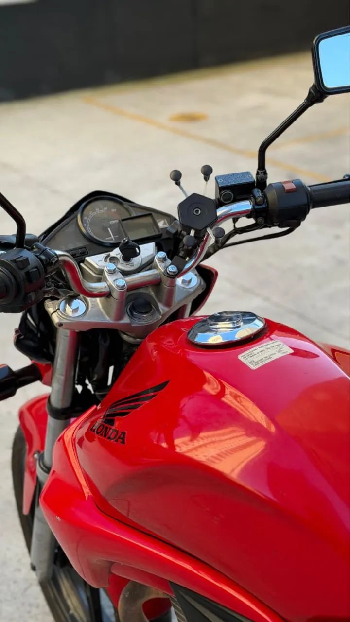 Cb 300