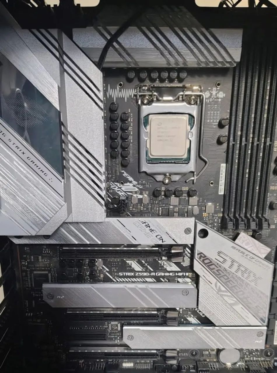 KIT LGA1200 ASUS ROG STRIX Z590-A GAMING WIFI II + I7-10700KF  - Foto 6