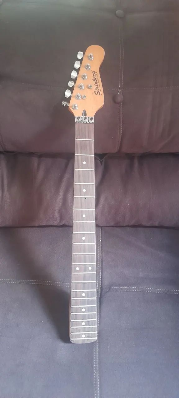 Braço de guitarra stratocaster com tarraxas 