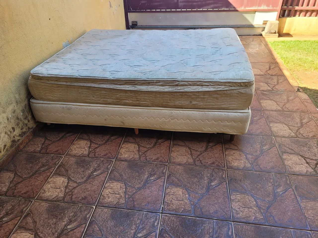Cama box de casal tamanho queem  - Foto 3