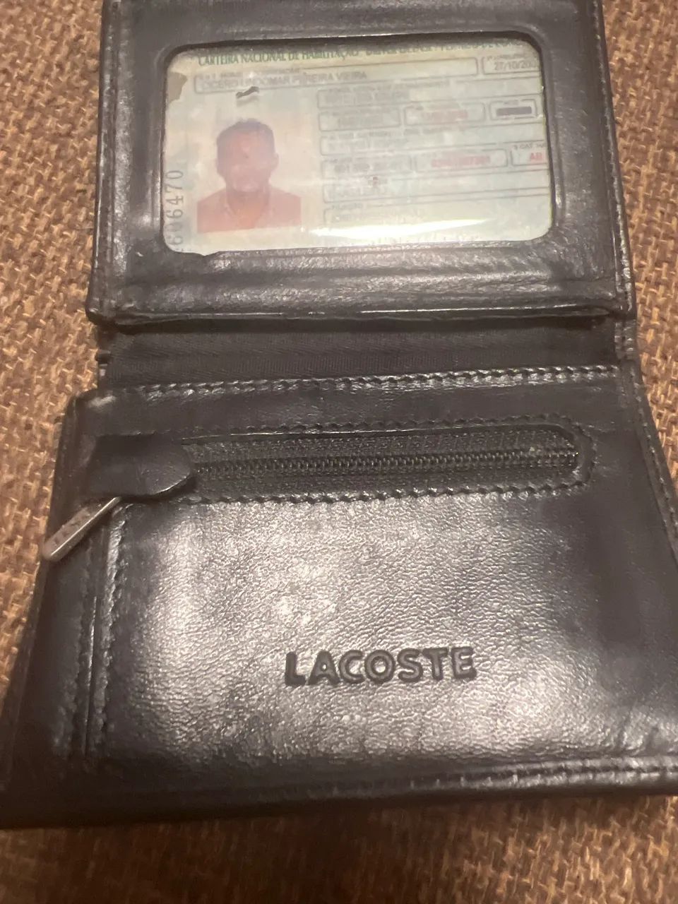 Carteira da Lacoste linda  - Foto 3