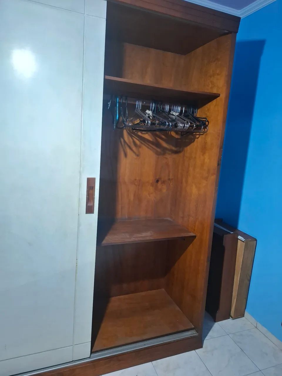 GUARDA-ROUPA CASAL