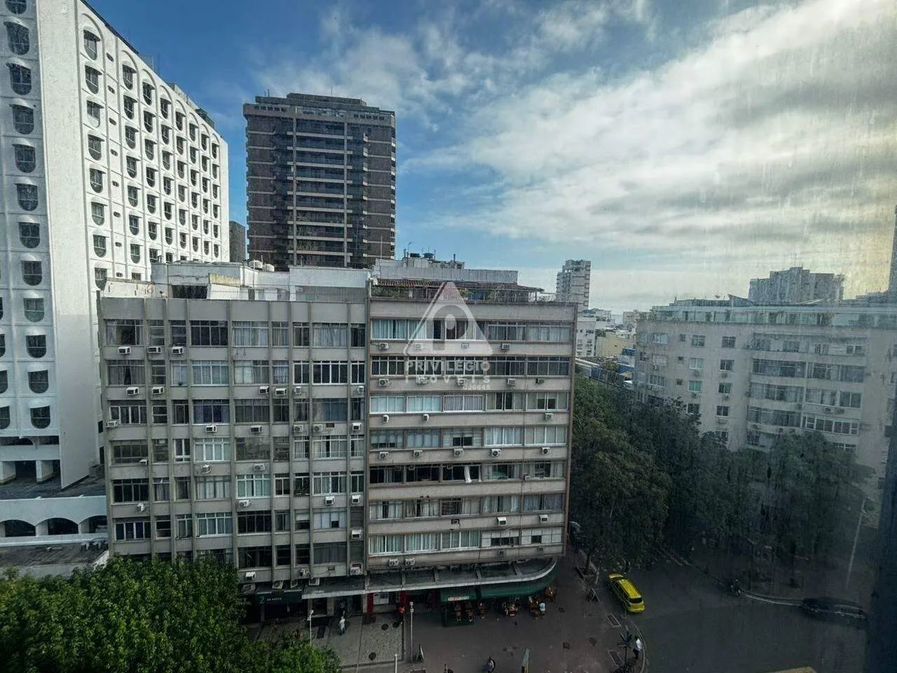 Sala Comercial Frente em Ipanema  34 m², 1 Banheiro, Venda R$ 700.000 - Foto 2