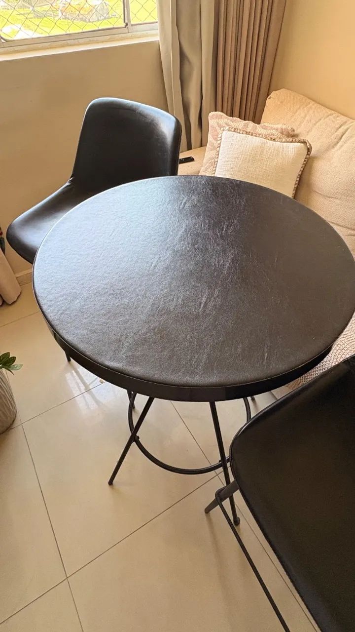 Mesa bistrô + 2 banquetas  - Foto 2