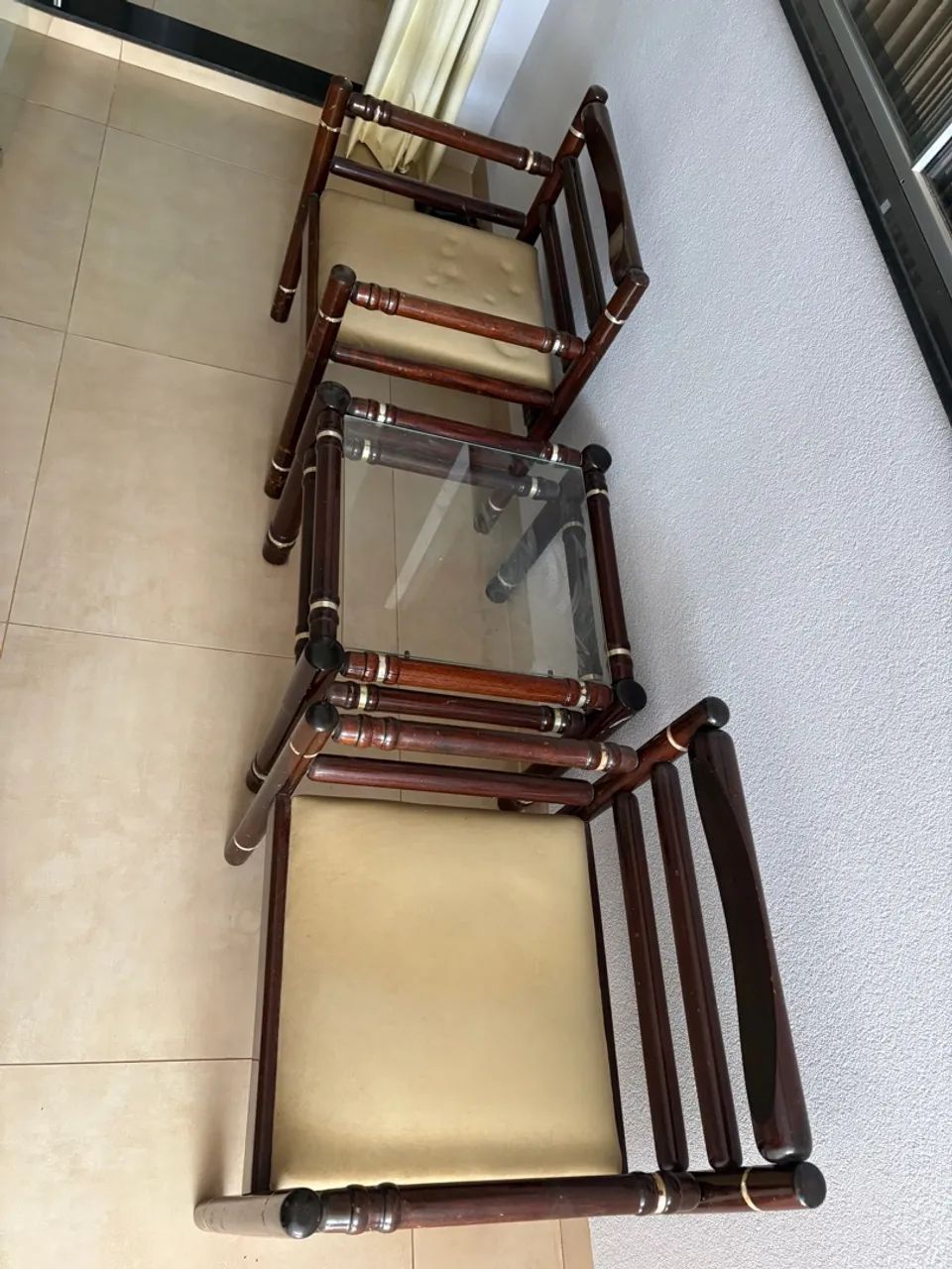 CONJUNTO DE CADEIRAS + MESA DE VIDRO - Foto 3