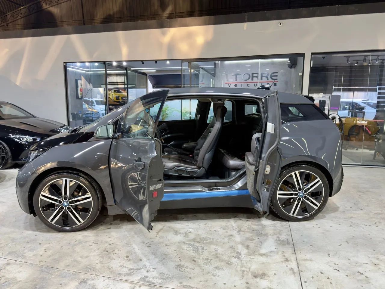BMW I3 REX E Drive Connected Aut. (elétrico) 2015 - Foto 3