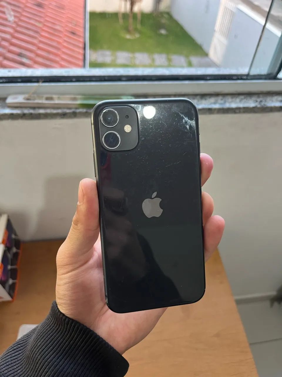 iPhone 11 preto - 64gb  - Foto 2