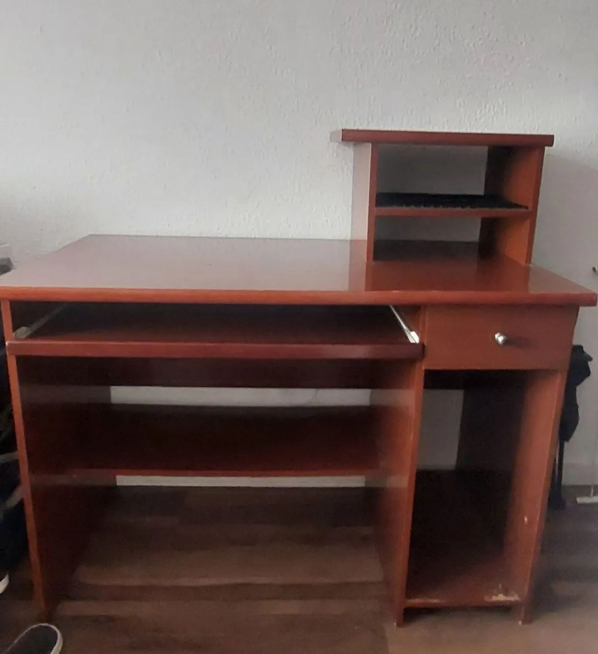 Mesa de escritório de madeira usada - Foto 2