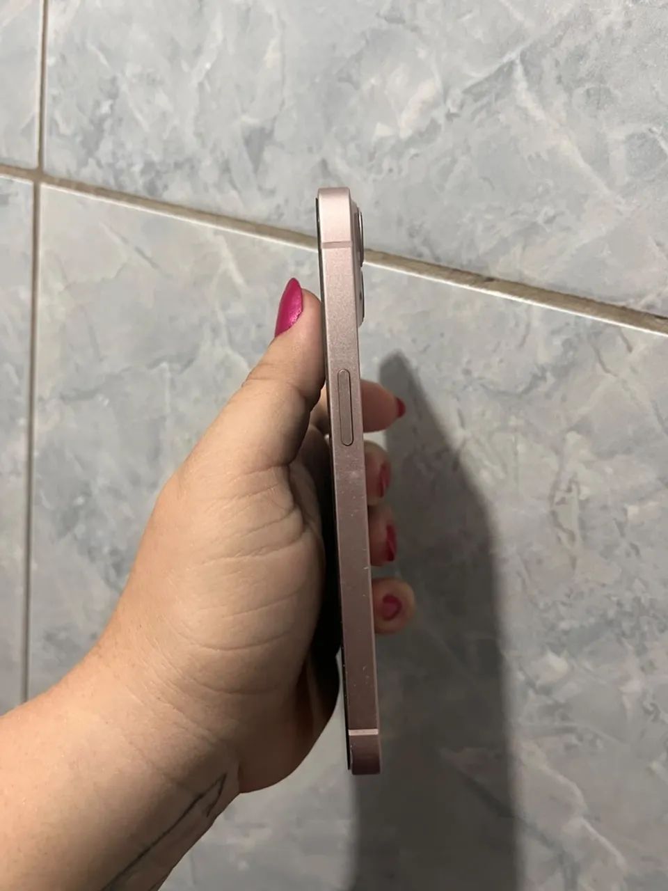 VENDO IPHONE 13 128gb ROSA - Foto 4