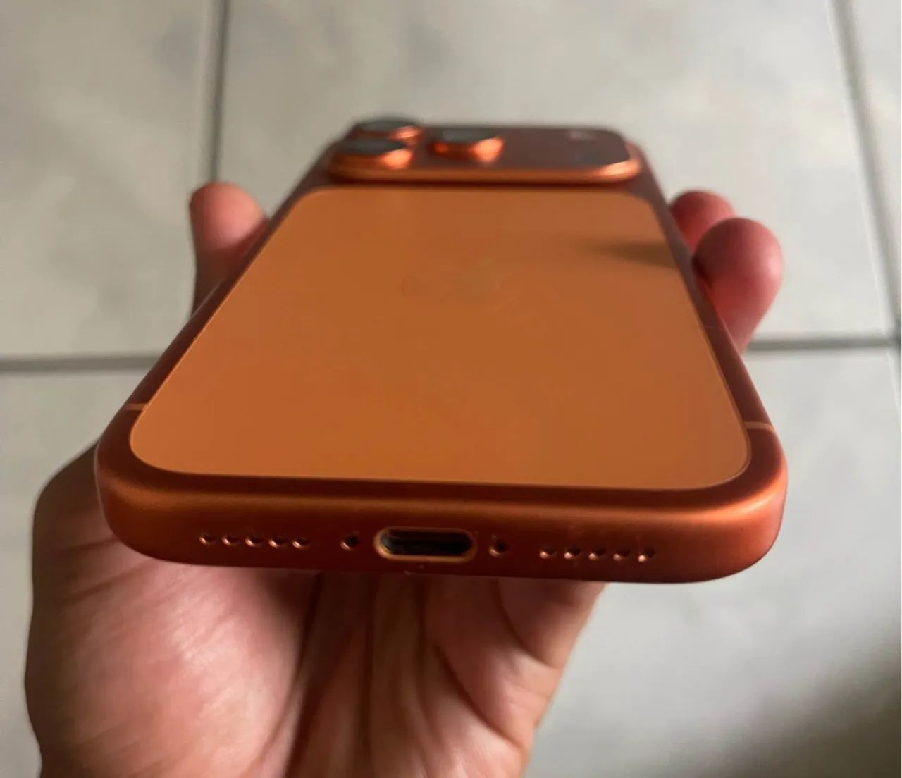 IPHONE XR NA CARCAÇA DO 17PRO MAX - Foto 4