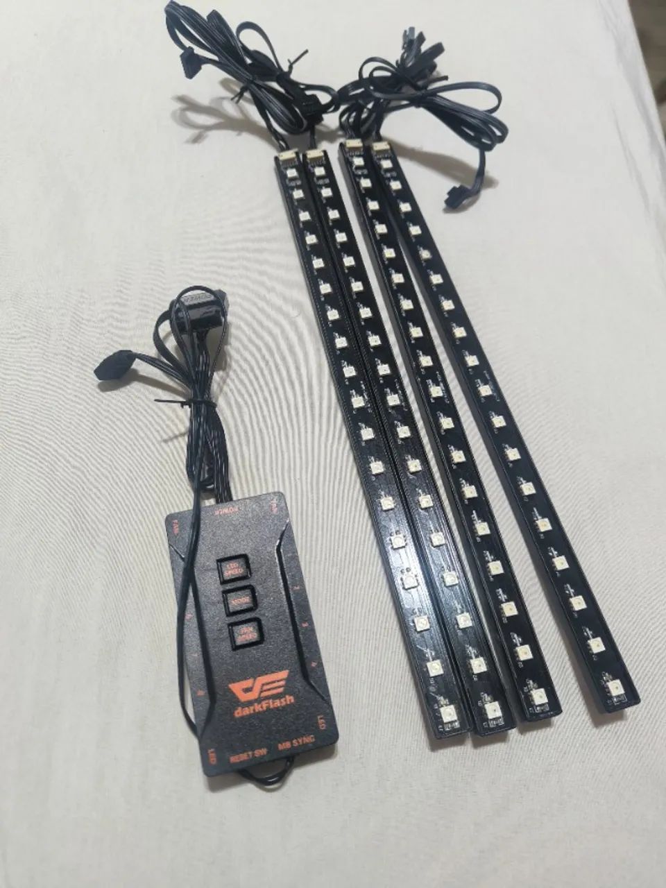 Controladora + barra de LED magnético (DarkFlash)