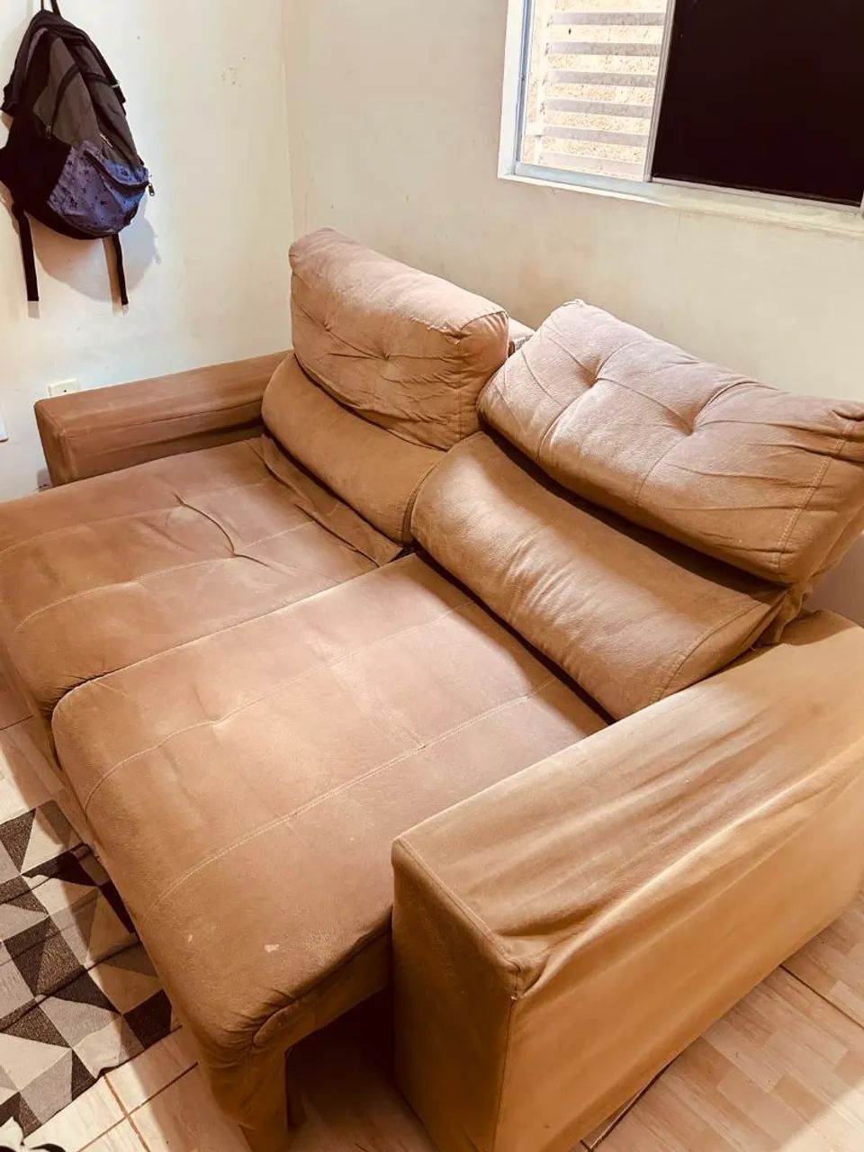 SOFÁ SUEDE RETRÁTIL (CAMA) COM ENCOSTO REGULÁVEL. - Foto 3