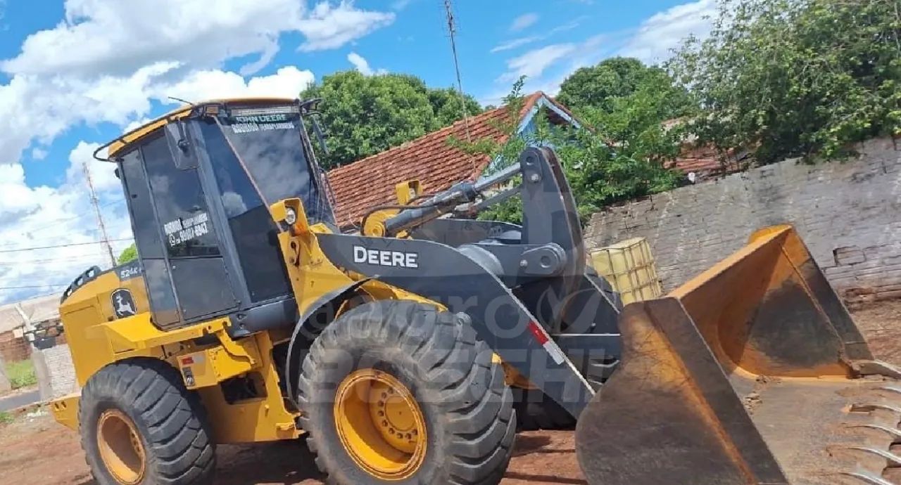 Trator John Deere 524k 
