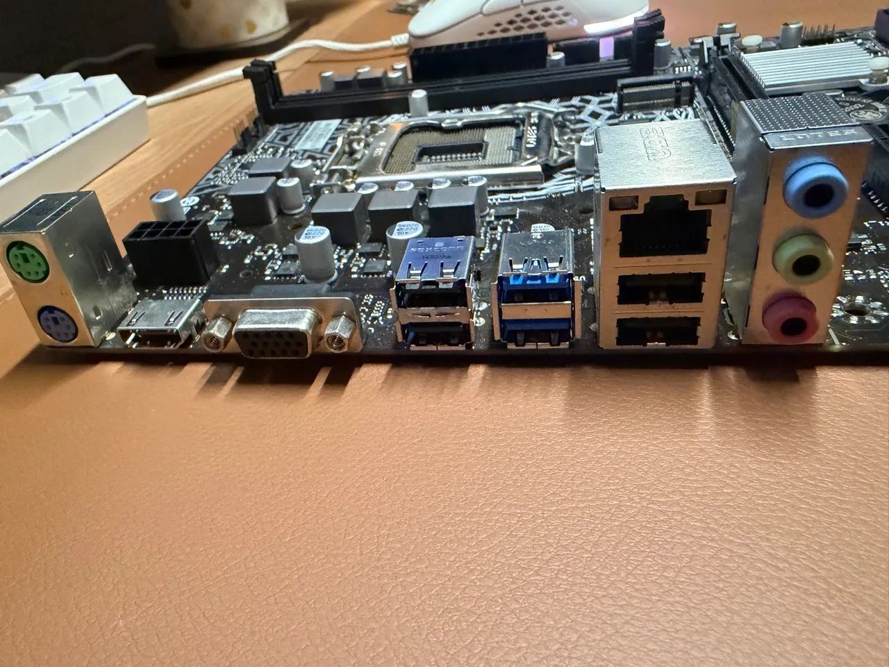 Alphard B560m-T LGA1200 - Foto 3