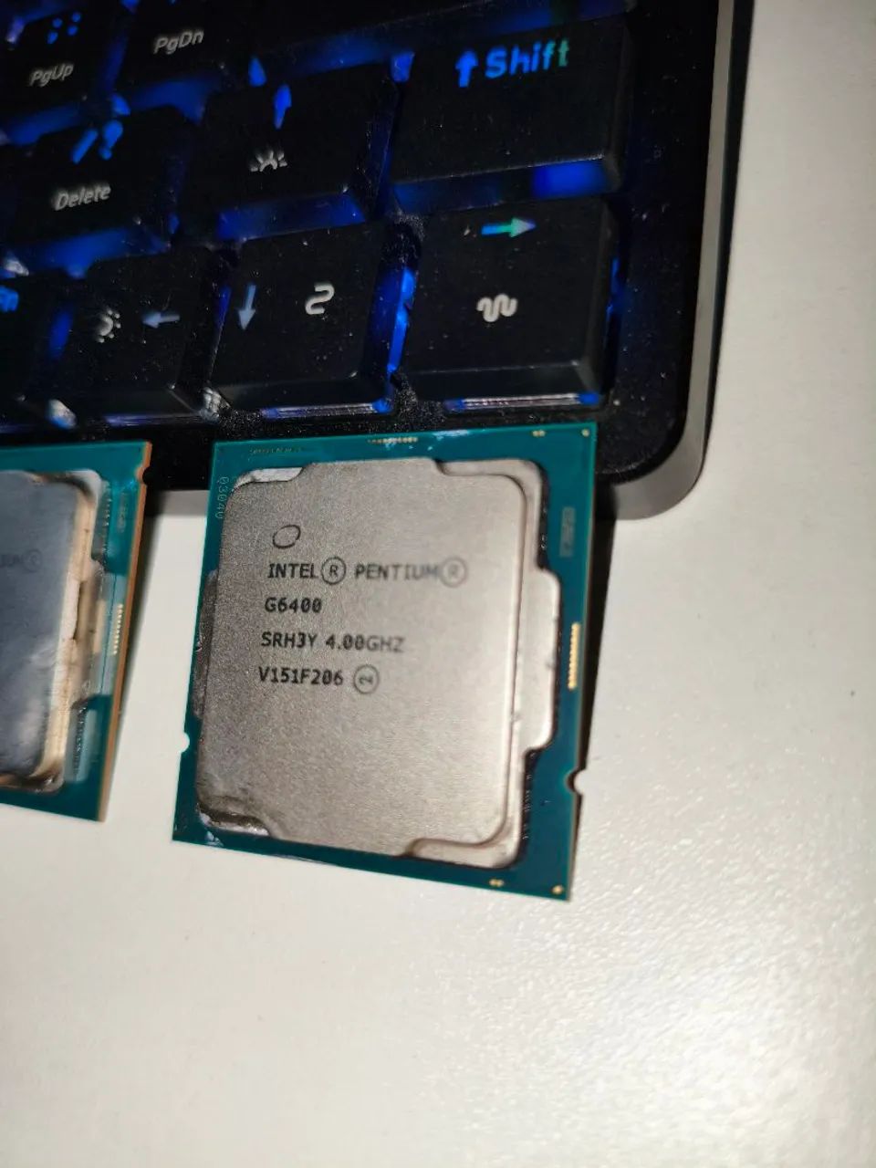 Intel Pentium Gold 6400