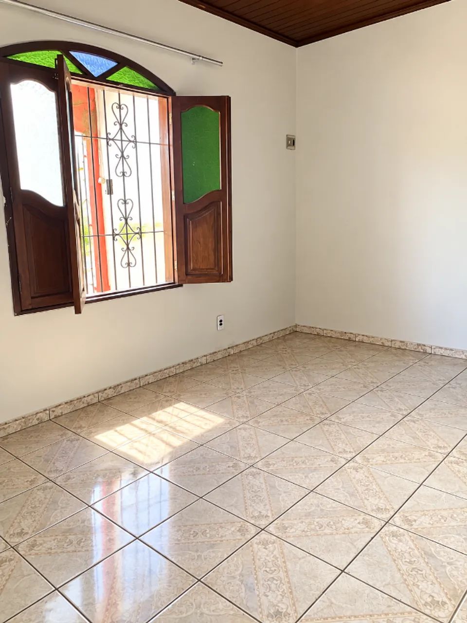 Venda !! Casa 4/4 3 Banheiros - Cidade Nova - Foto 4