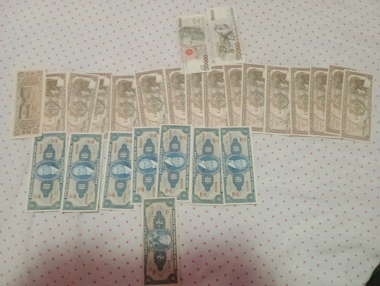 Cédulas e moedas antigas  - Foto 4