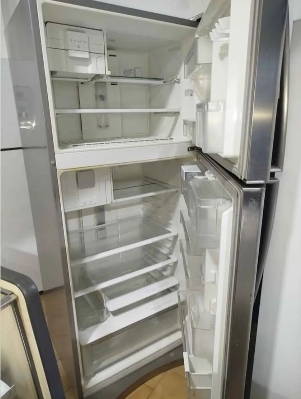 Vendo geladeira Eletrolux infinity Di80x  - Foto 2