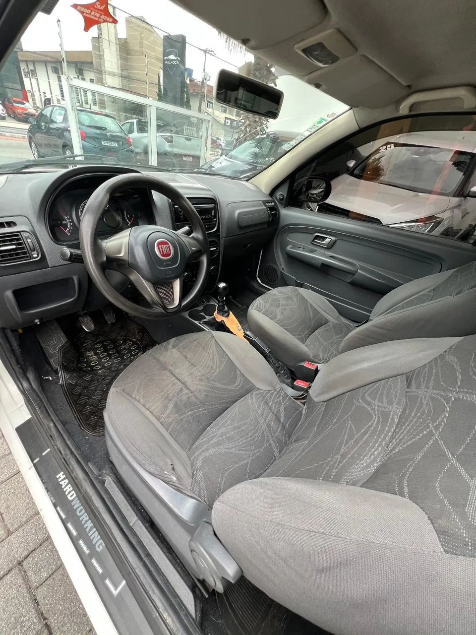 Fiat Strada Working Hard 1.4 Fire Flex 8V CS 2017 - Foto 4