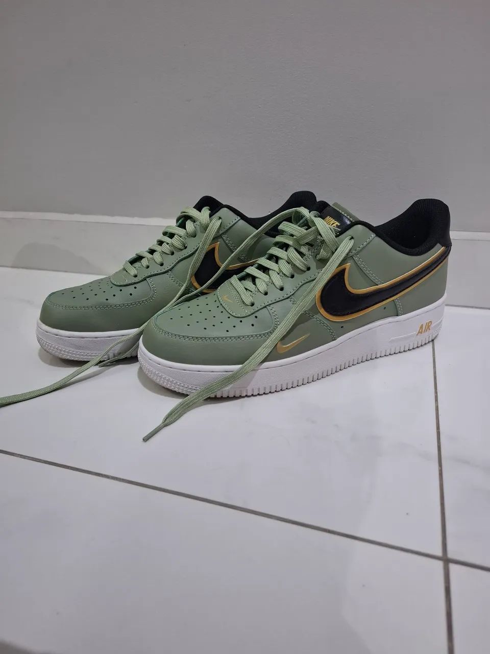 Te is nike air force