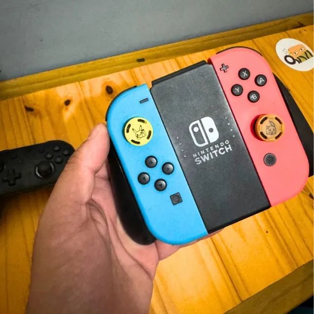 Nintendo Switch + Pro Controller + Jogo Mario Kart 8 - Foto 5