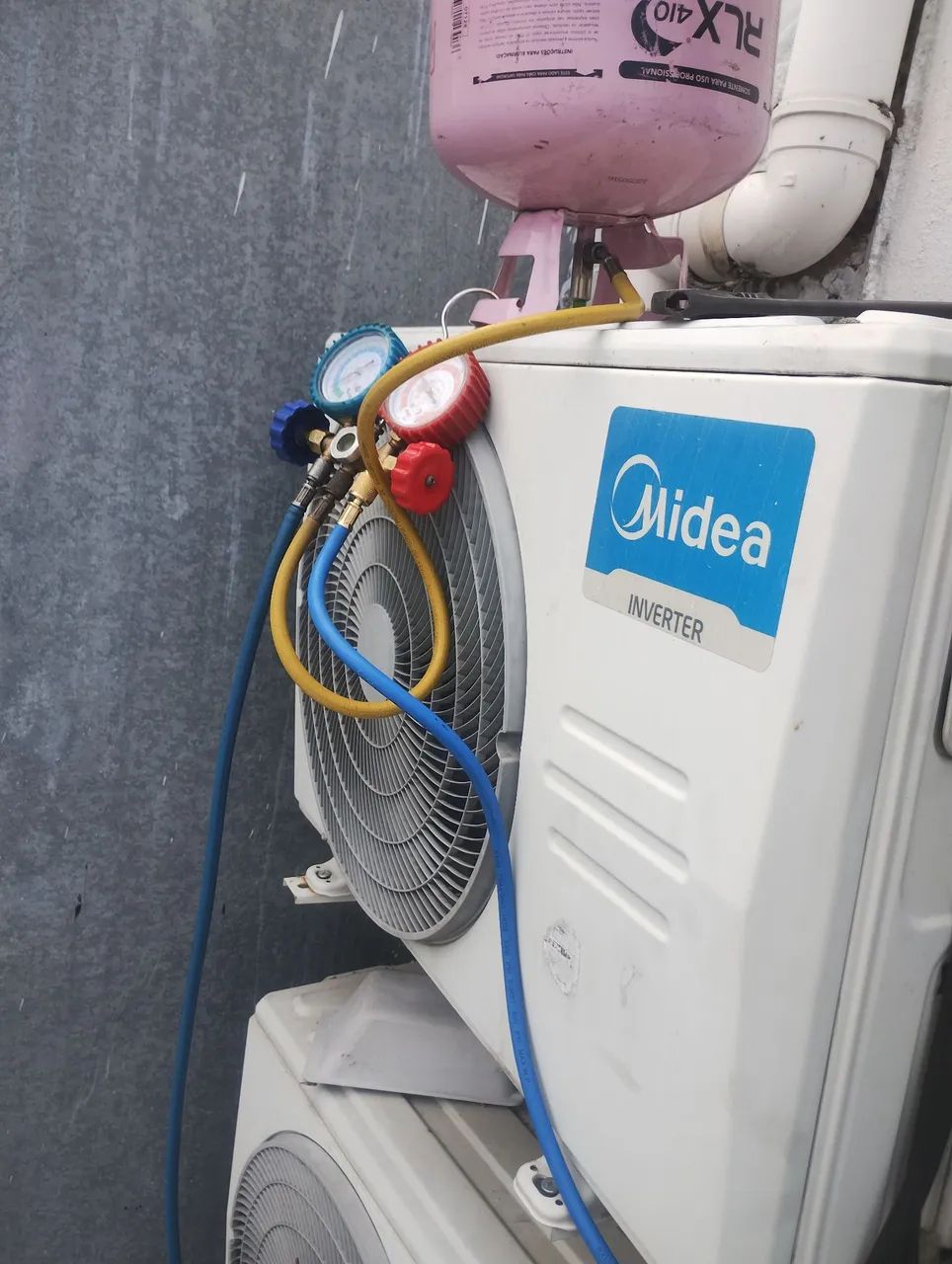 Limpeza e Higienização de ar condicionado 