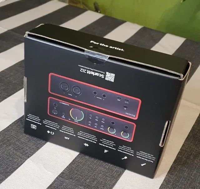 interface de áudio Focusrite Scarlett 2i2 4º geração NOVA-Lacrada - Foto 3