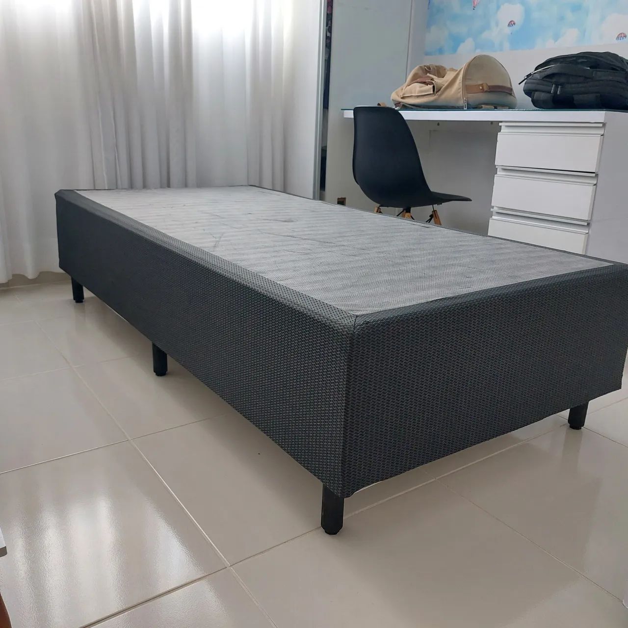 Base cama box sem colchão Plumatex!!!