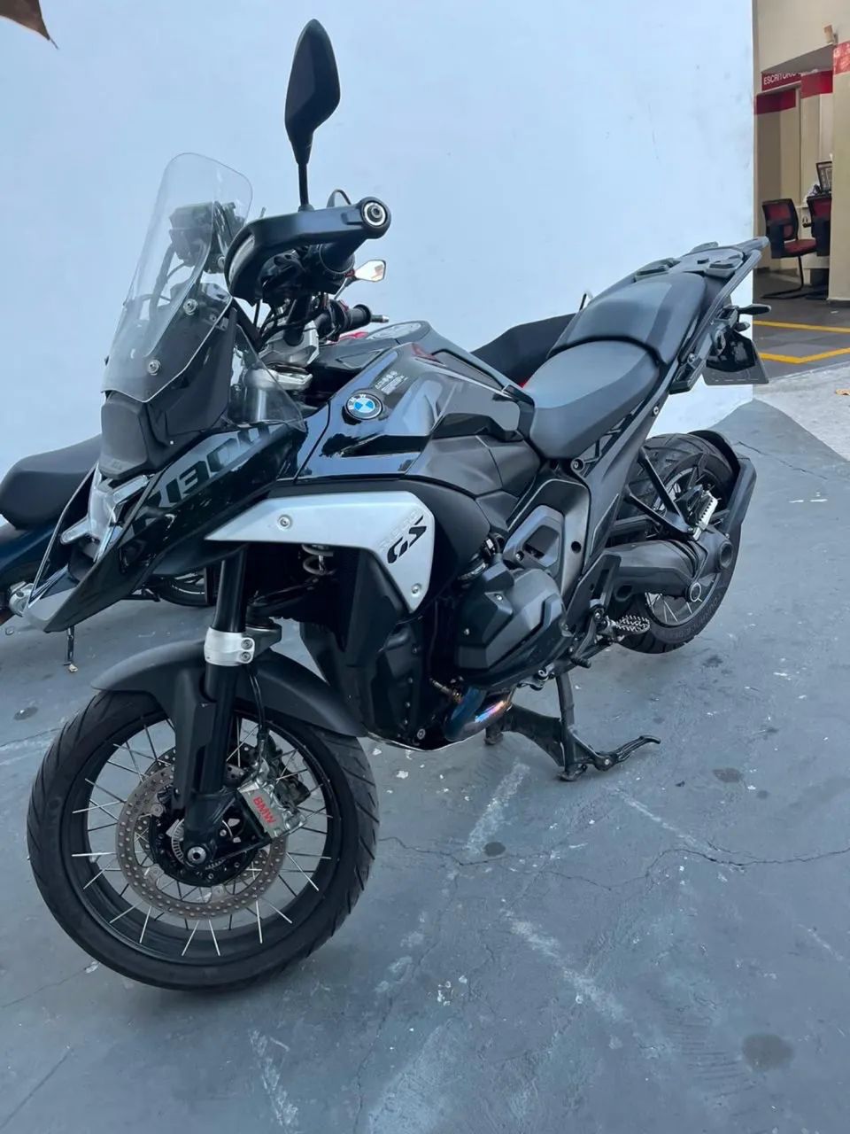 BMW 1300 plus 24/24