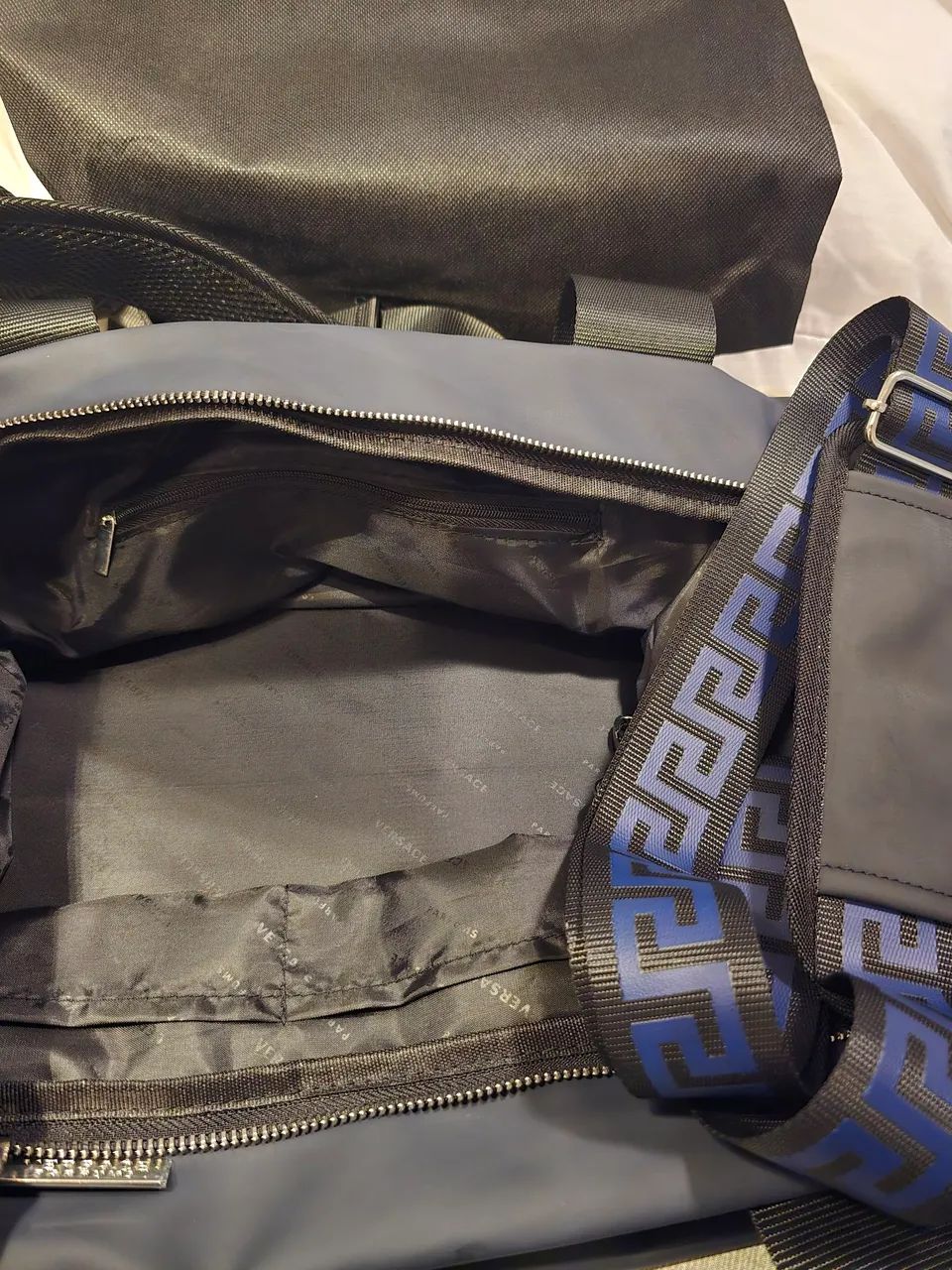 Bolsa Esportiva Versace - Foto 4