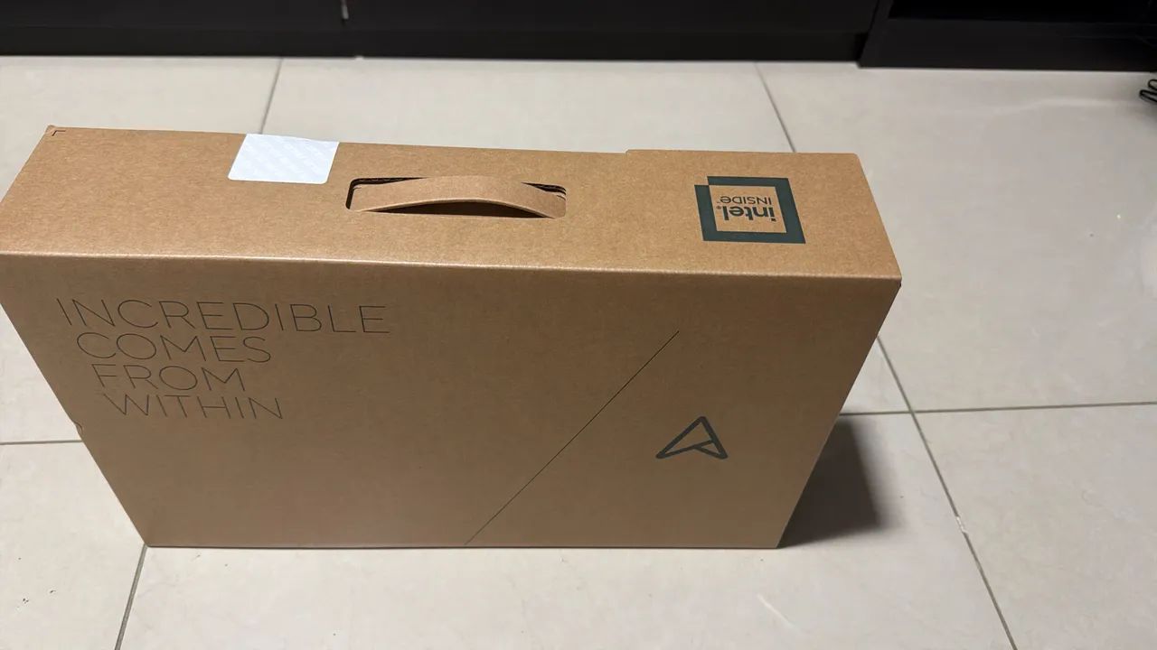 ASUS Zenbook S14 Intel Core Ultra 7 - Foto 5