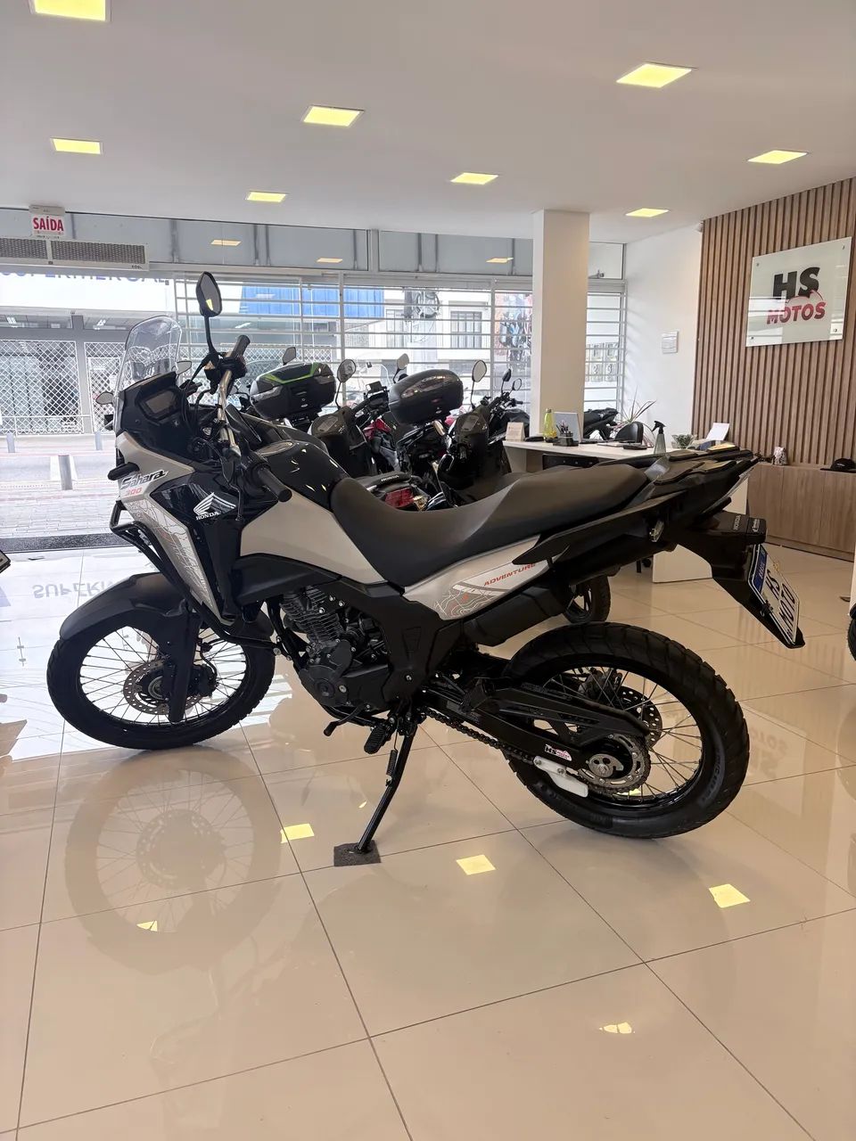 Honda Sahara 300 ADV 2026 - Foto 2