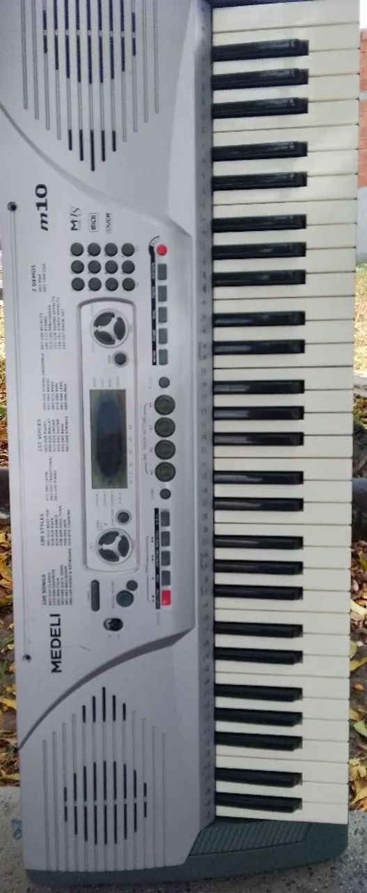 Teclado medeli M10  - Foto 2