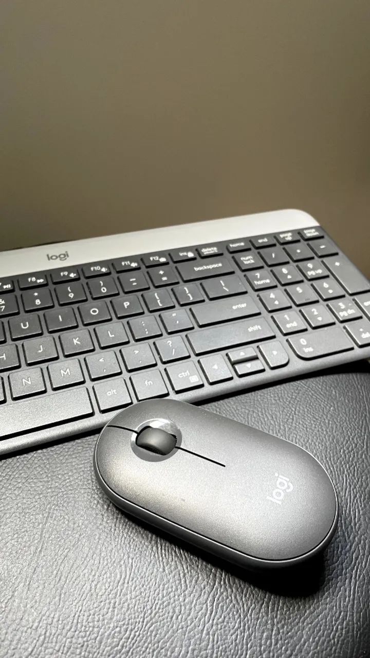 Logitech Teclado + Mouse Sem Fio Mk470  - Foto 2