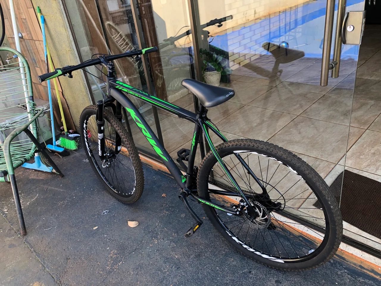 Bicicleta aro 29 semi nova  - Foto 2